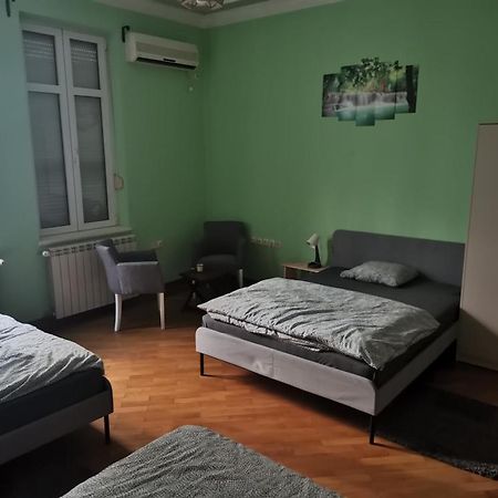 贝尔格莱德 Cozy Palace旅舍 外观 照片